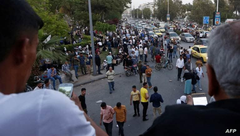 أمن النظام يفض تجمعات ذوي المع...