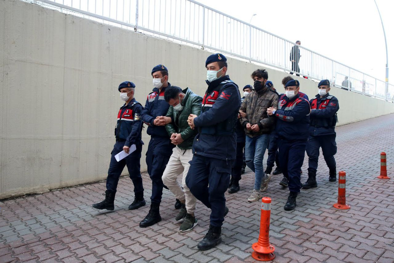 تركيا تعلن القبض على سوري متهم...