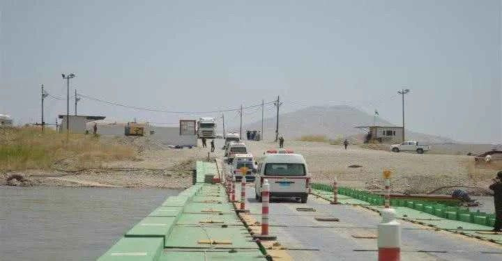 هروب مسؤول من "قسد" وبحوزته كم...