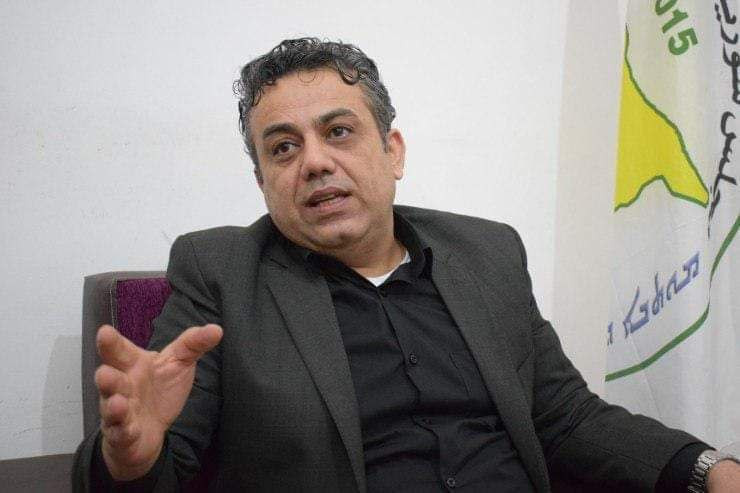 سياسي كردي يكشف محادثات بين "ق...