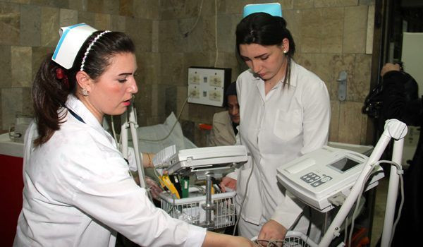 ممرضون يطالبون بإنصافهم ومراعا...