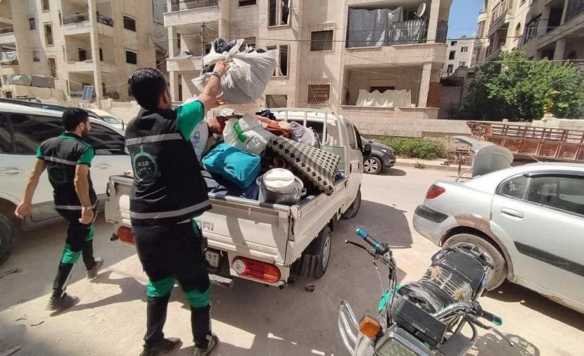 "الهيئة" تطرد عائلة من إدلب وت...