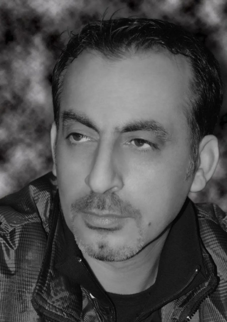 وفاة شاعر سوري كتب أغانٍ لآل "...