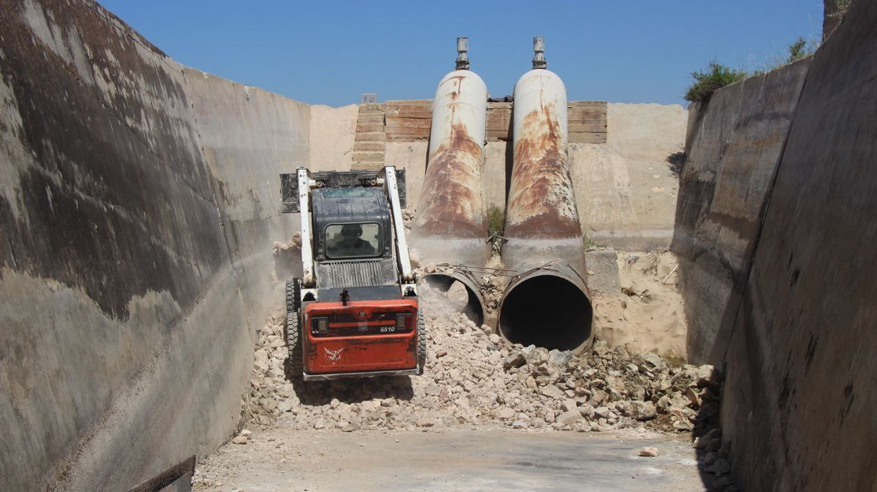 إعادة تأهيل قنوات المياه في إد...