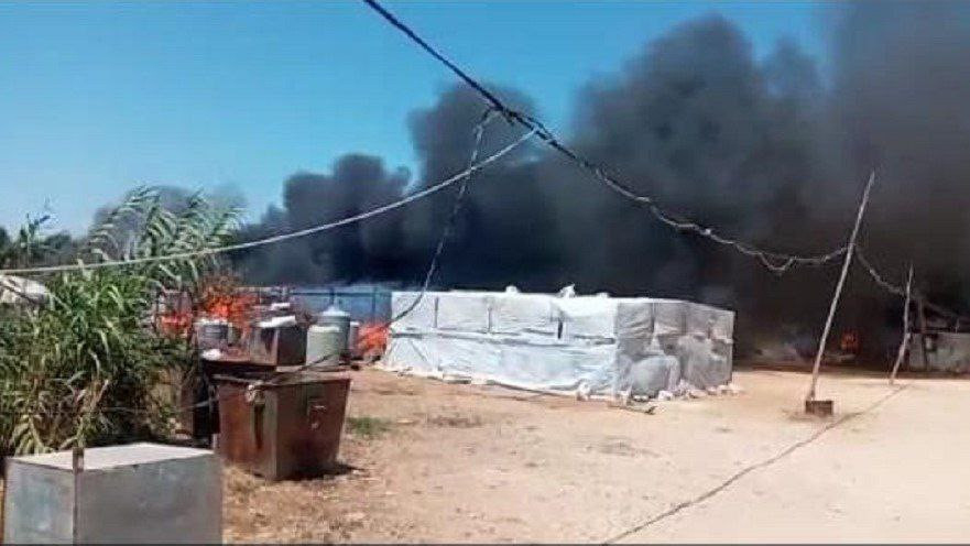 لبنان.. إحراق مخيم للاجئين الس...