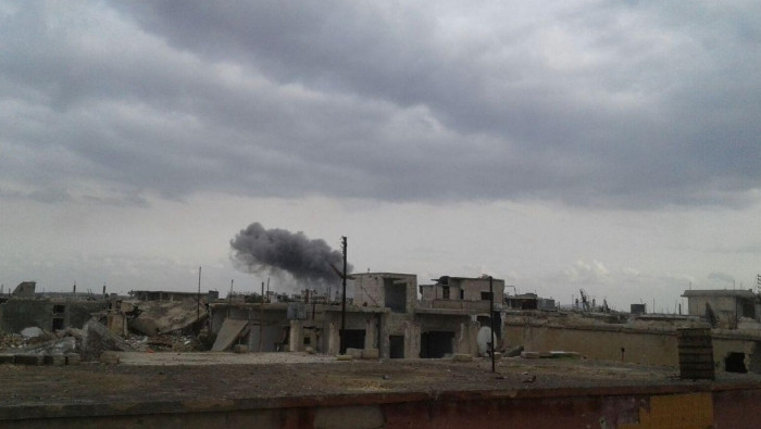 قصف جوي مكثف على "اللطامنة" بح...