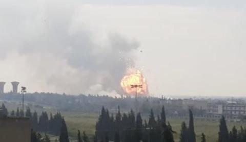 نزوح أهالي حي الزهراء في حمص ج...