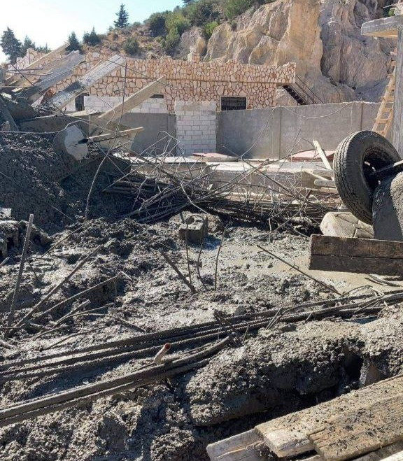 إصابة 5 أشخاص بانهيار مبنى قيد...