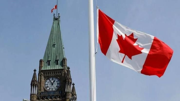 كندا تستعيد 4 من مواطنيها من م...