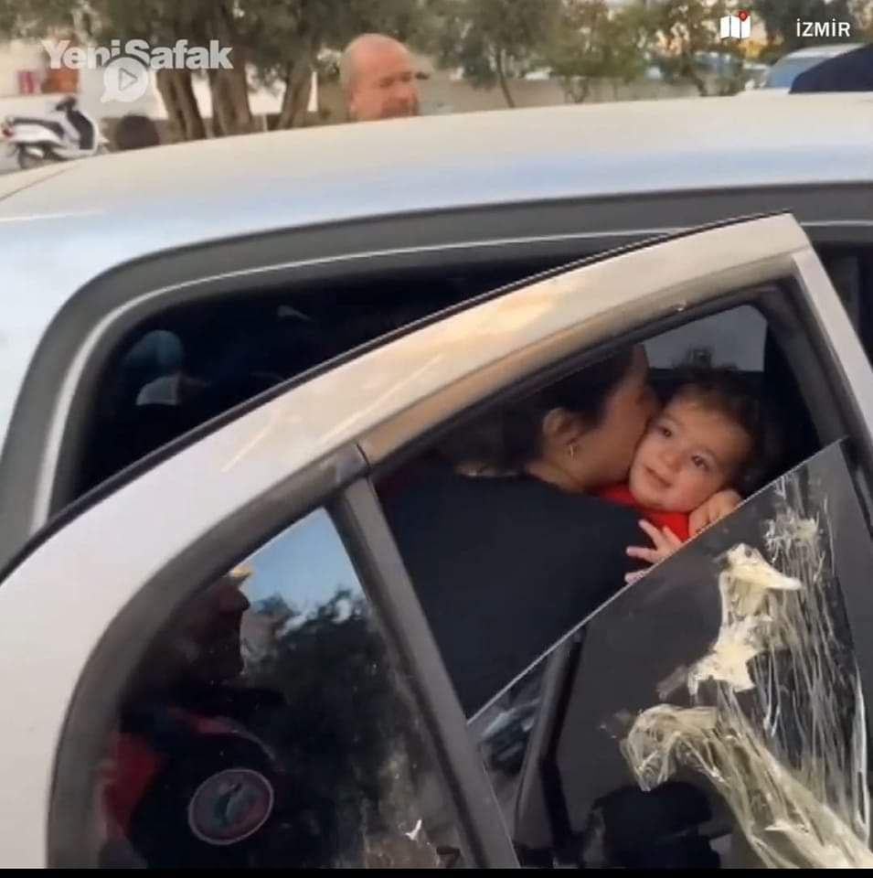 شاب سوري يُنقذ طفلة تركية رضيع...