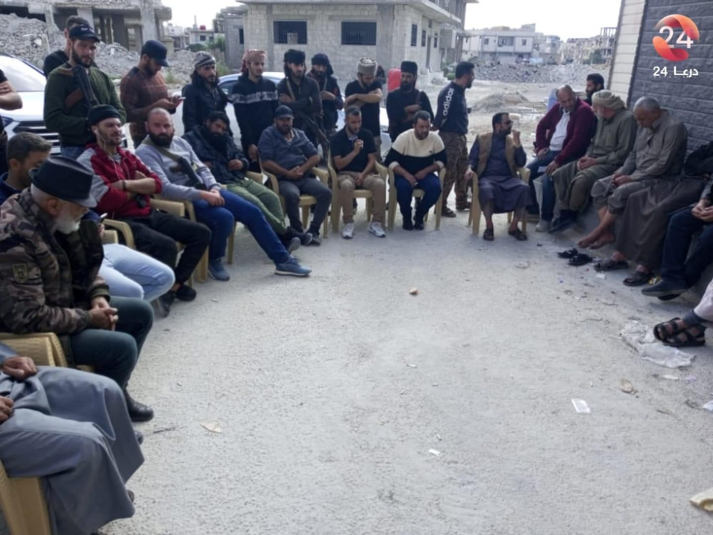 درعا.. وجهاء المحافظة يحثون "ا...