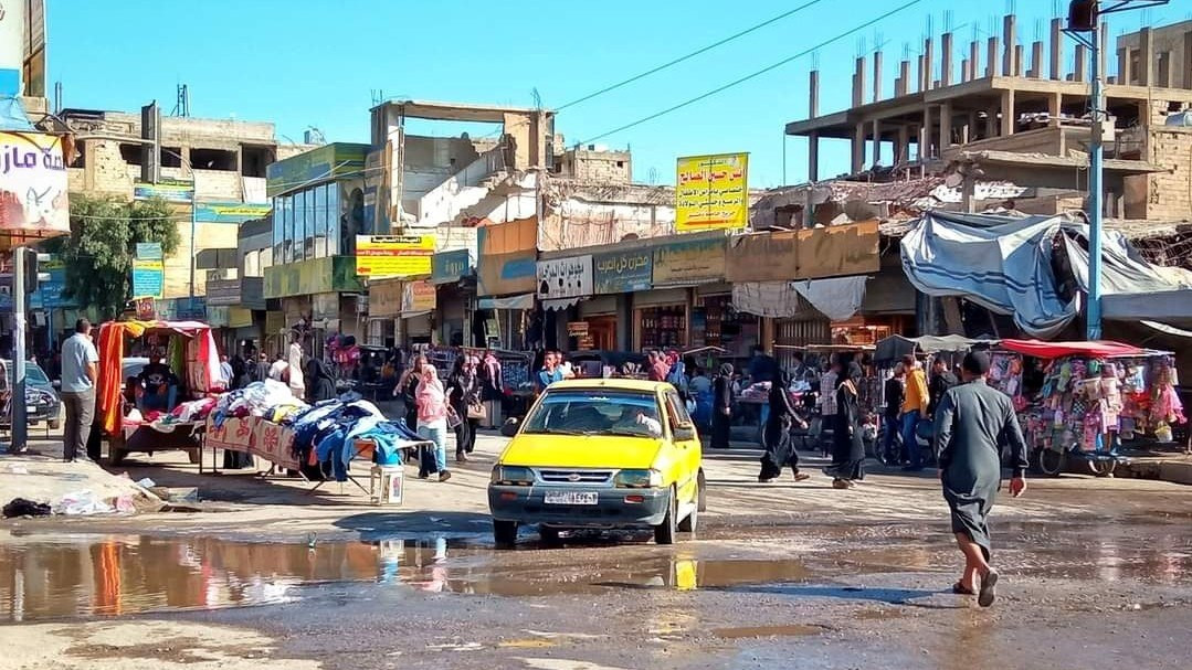 "قسد" تشن حملة لإزالة "البسطات...