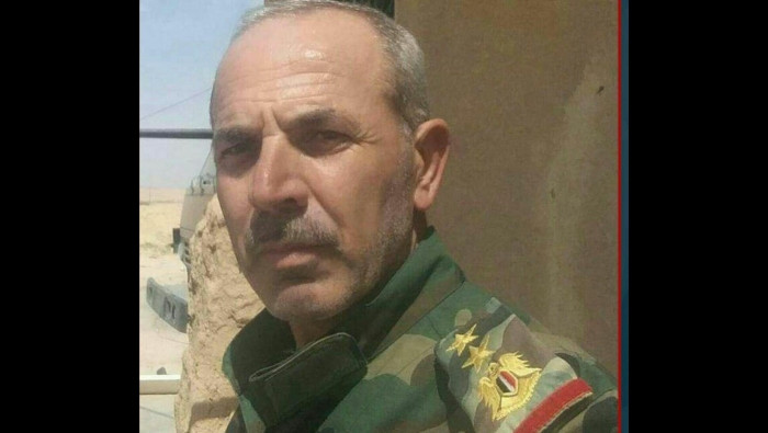 "داعش" تقتل ضابطا للنظام في حم...