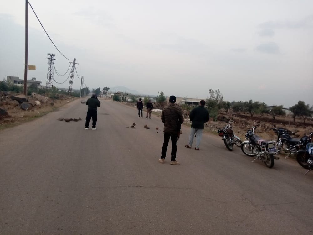 النظام يعتقل شابين من جاسم ورد...