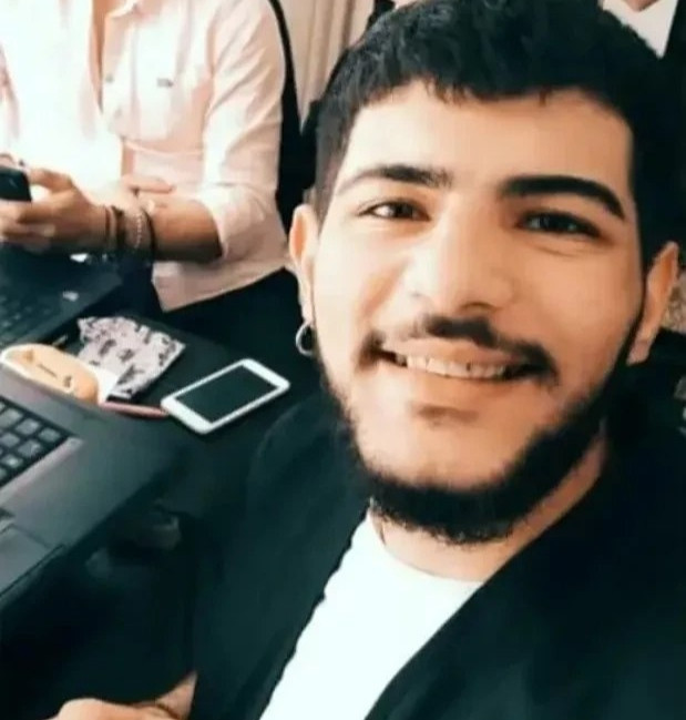 لاجئ سوري ينهي حياته بعد عامين...