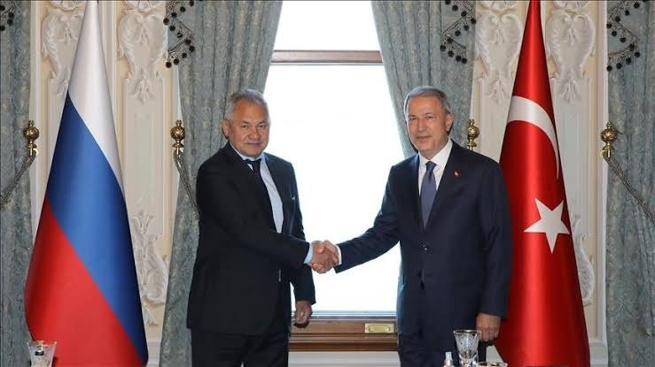 وزيرا الدفاع التركي والروسي بح...