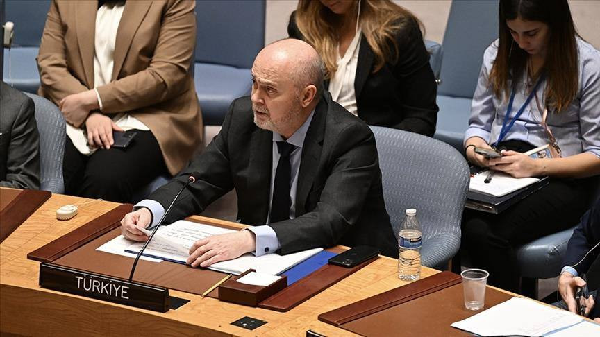 تركيا تدعو لتمديد آلية المساعد...