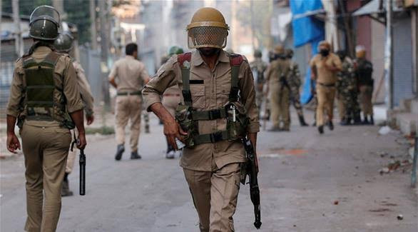 الهند.. اعتقال عنصرين على تواص...