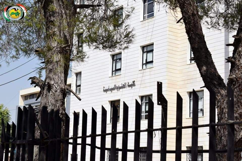 طالب ماجستير ينهي حياته في كلي...