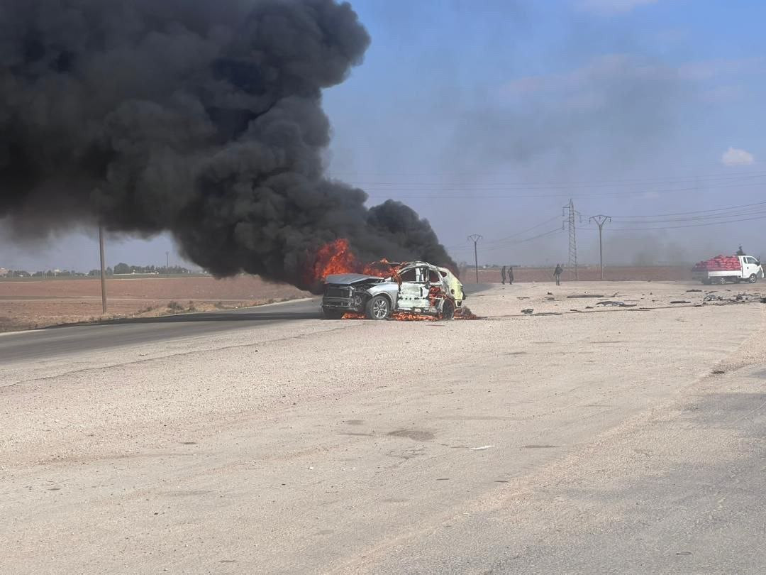 مسيرة تركية تستهدف أشخاصا على...