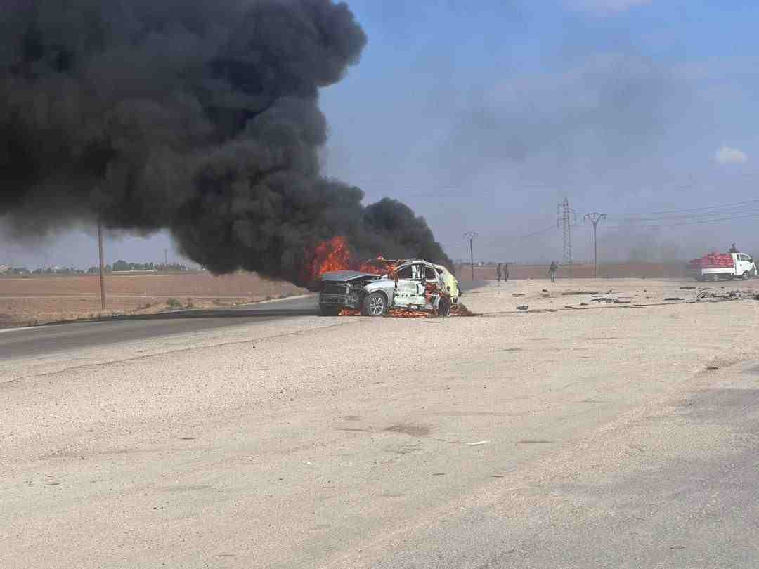 مسيرة تركية تستهدف سيارة في ال...