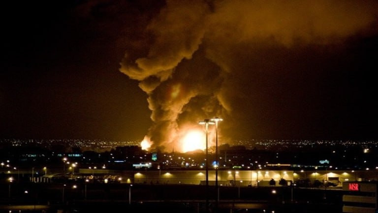 قصـف إسرائيلي يخرج مطار حلب عن...