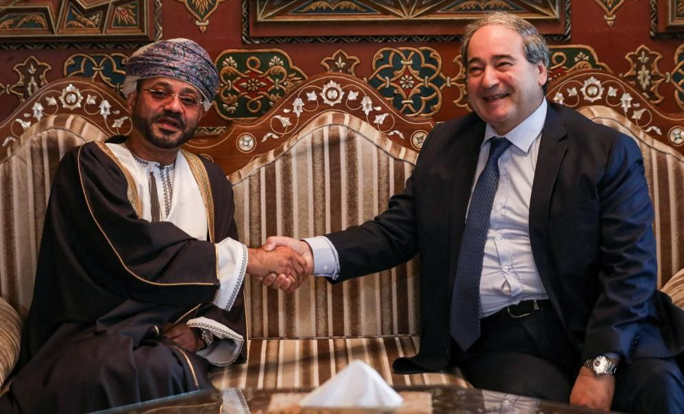 خارجية النظام تناقش سلطنة عمان...