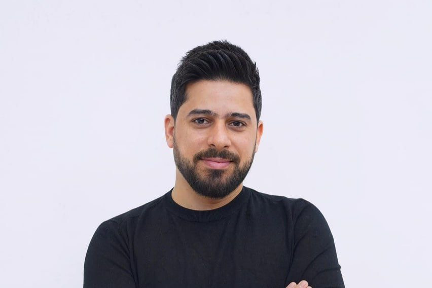 وفاة مطرب سوري وعائلته في حادث...