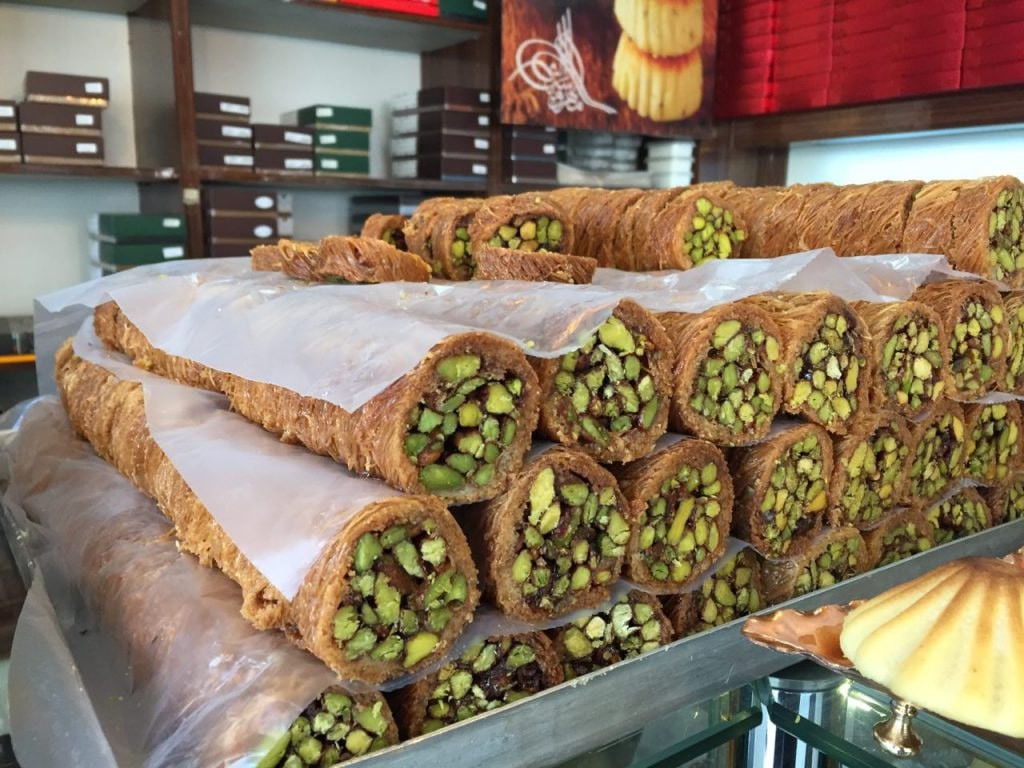 تزامنا مع العيد.. تضاعف أسعار...