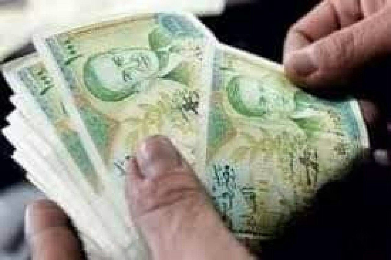 لليوم الرابع.. استقرار سعر صرف...