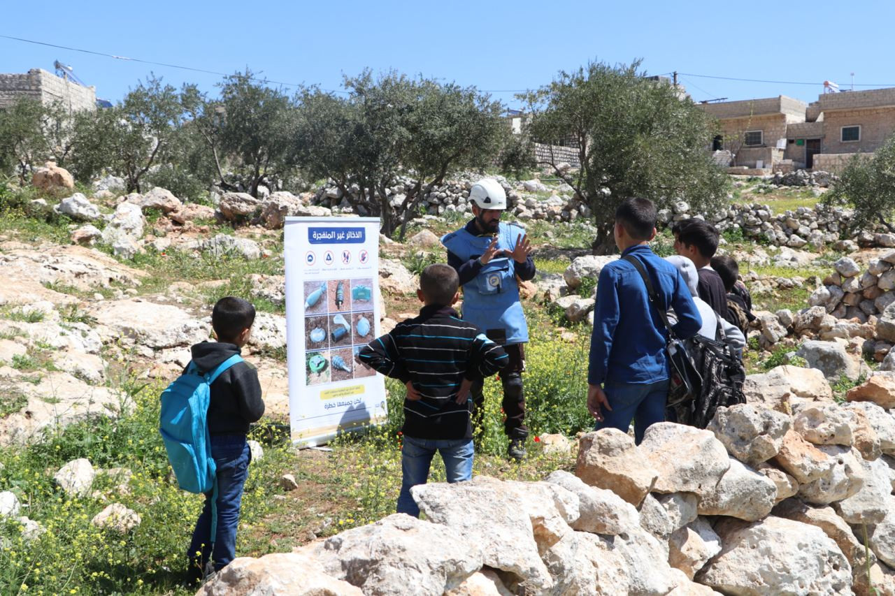 الدفاع المدني يتلف 8 ذخائر غير...