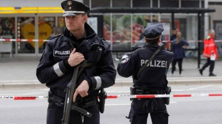 ألمانيا.. لاجئ سوري يقتل زوجته...