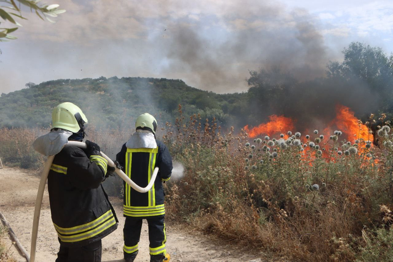 "الدفاع المدني" يوثّق 13 حريقا...