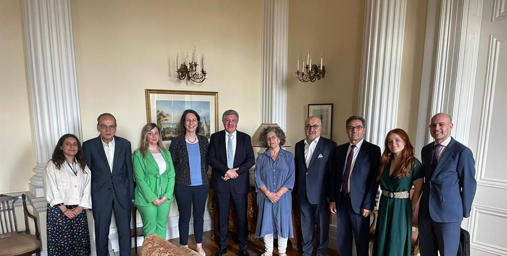 المبعوثتان الفرنسية والبريطاني...