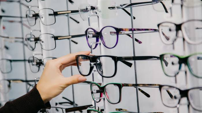 أسواق البصريات في دمشق.. أسعار...