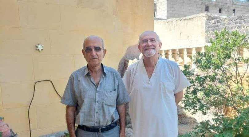 وزير سابق لدى النظام يكشف ما جرى إثر  الاعتداء على دكتور جامعي من قبل الأمن