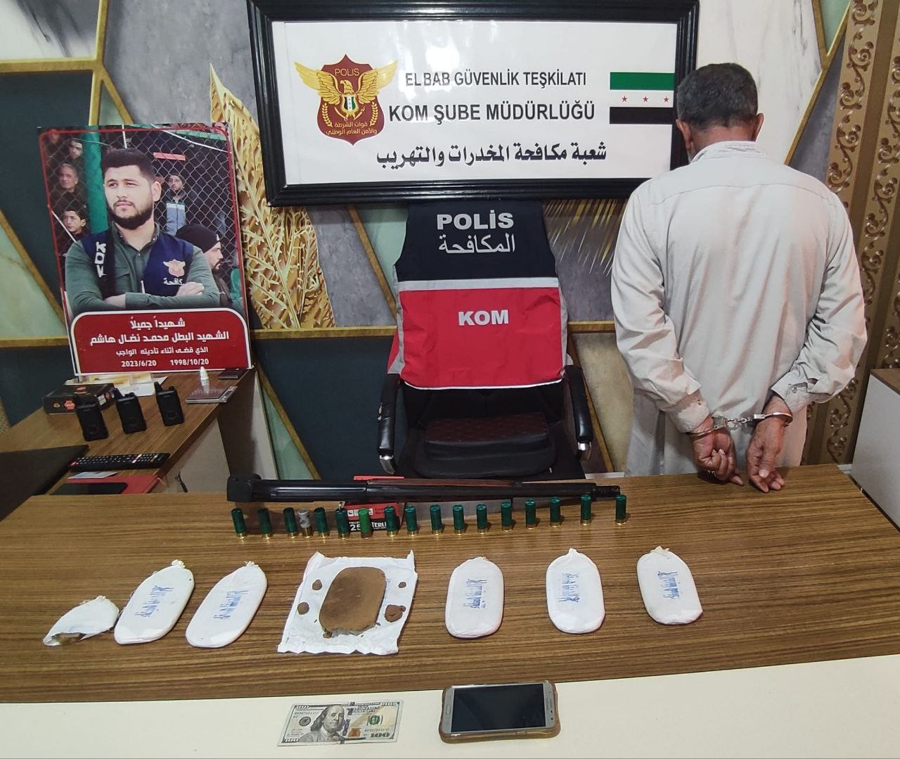 شرطة الباب تواصل حملتها وتعتقل...