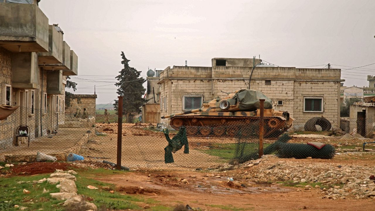 مقتل عنصر من قوات النظام على ج...