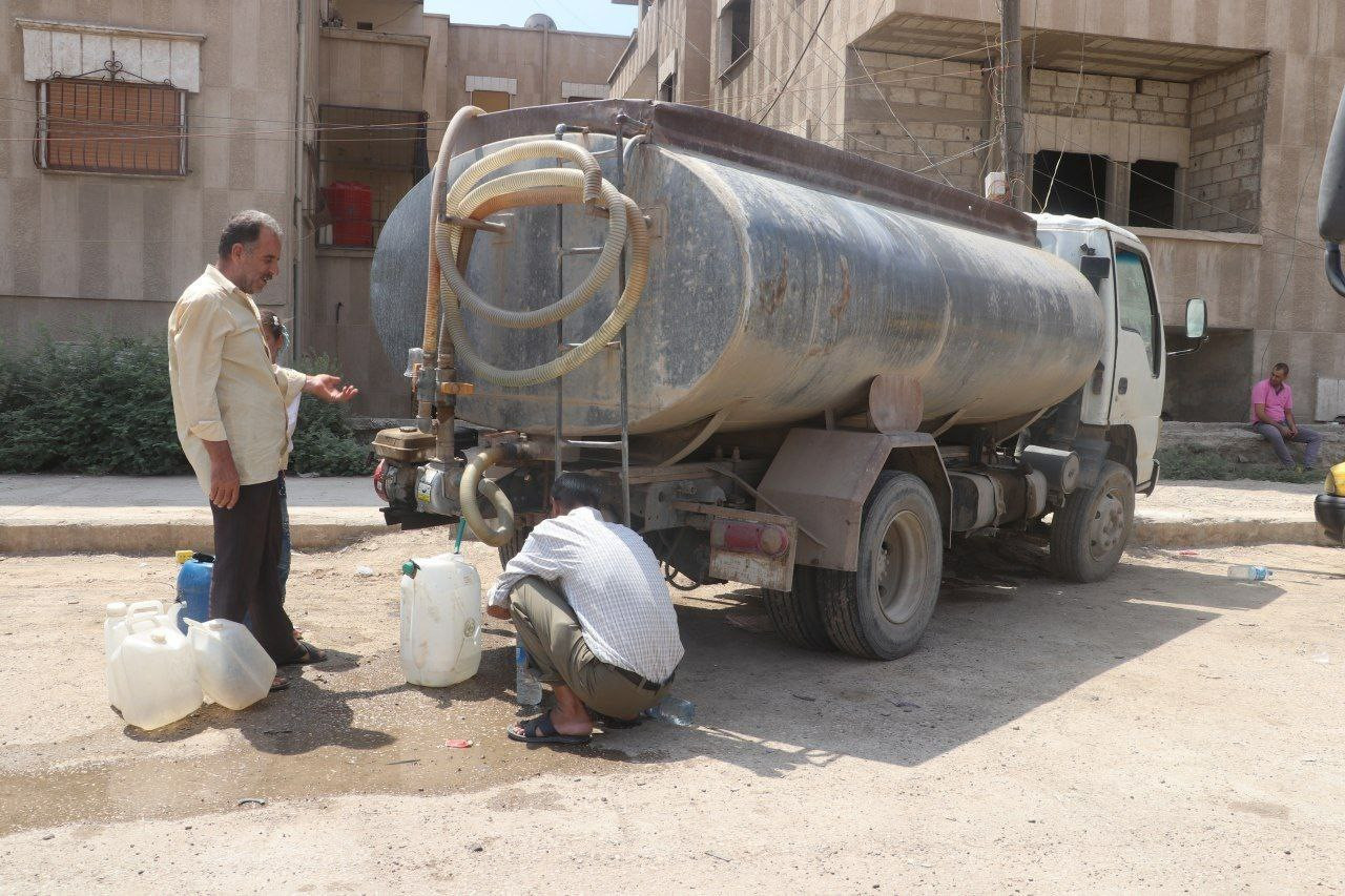 صحيفة موالية تهاجم حكومة النظا...