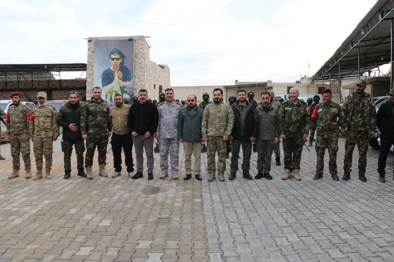 قائد فصيل في "الجيش الوطني" ير...