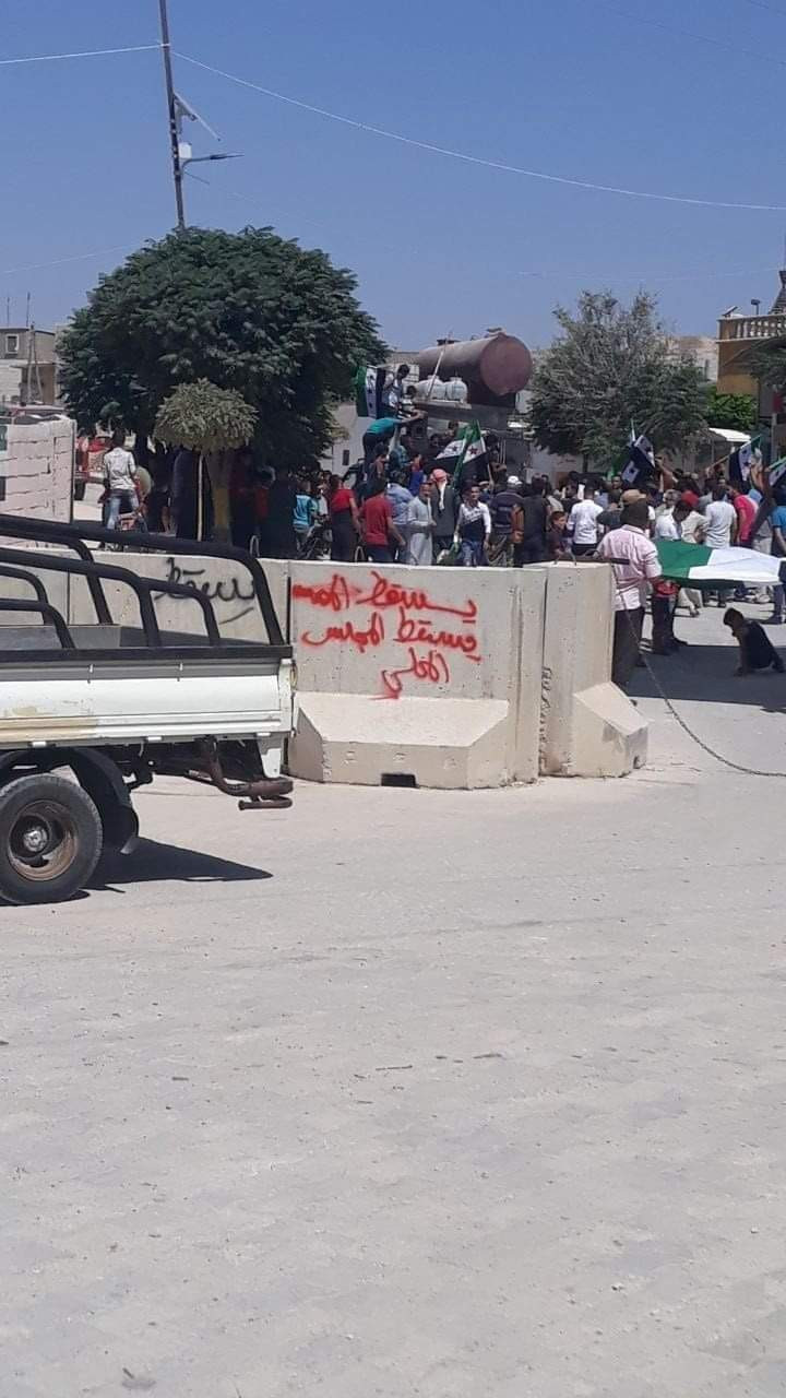 خلاف على رئاسة المجلس بقرية في...