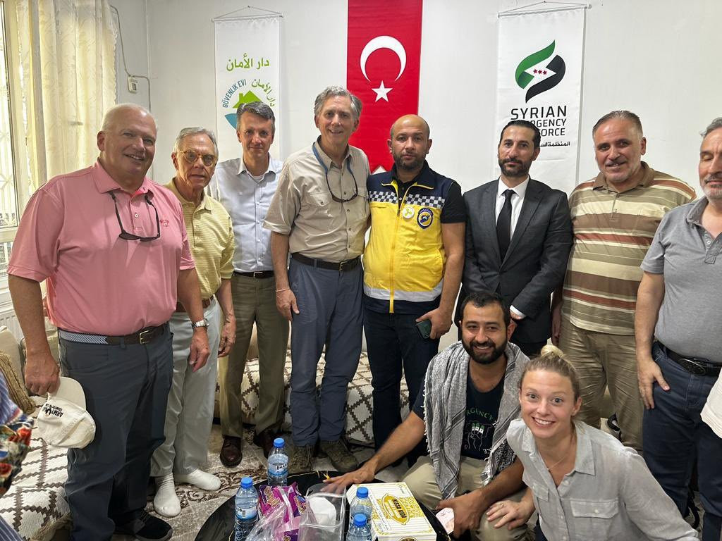 وفد الكونغرس يلتقي بمدير "الخو...