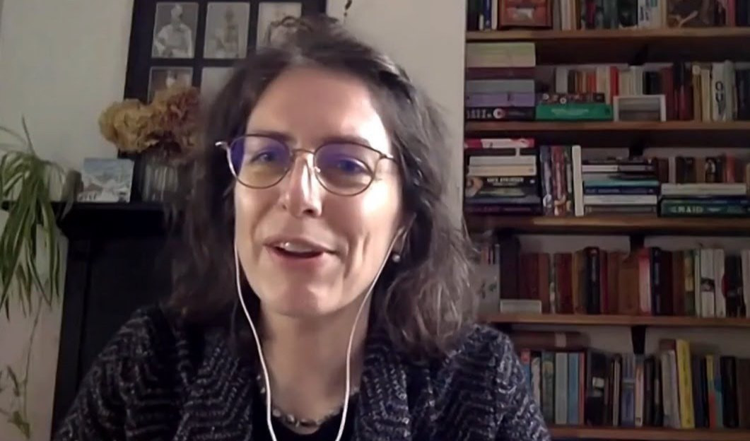 بريطانيا تطالب النظام بوقف اله...