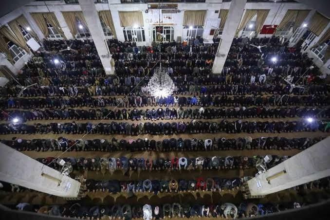 "حكومة الإنقاذ" تدعو خطباء الم...