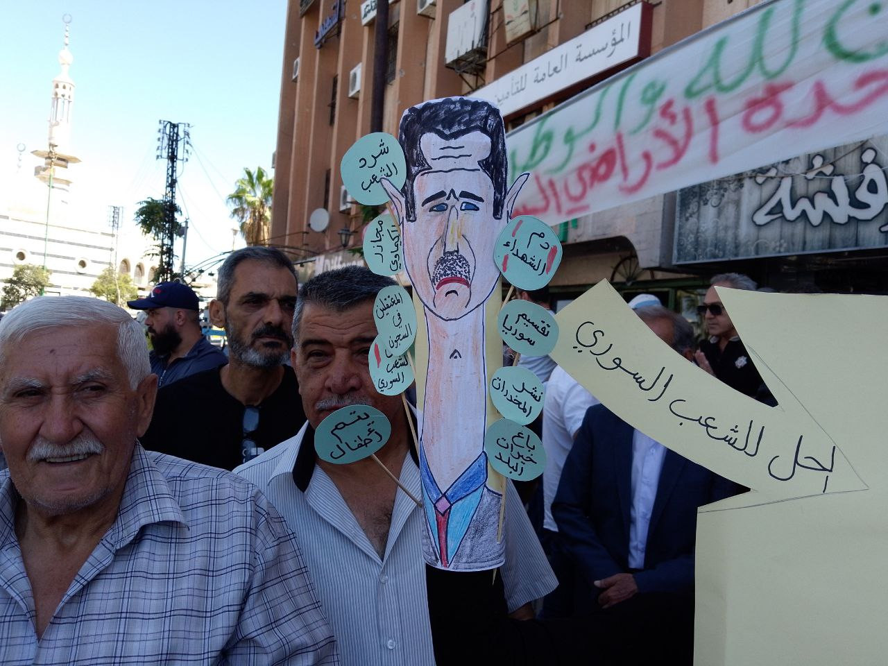 "ما منكل ولا منمل وبهالساحة بد...