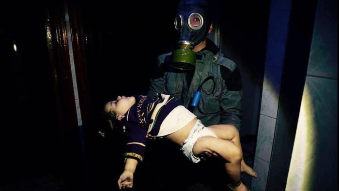 "الأسد" ينكر مجزرة الكيماوي في...