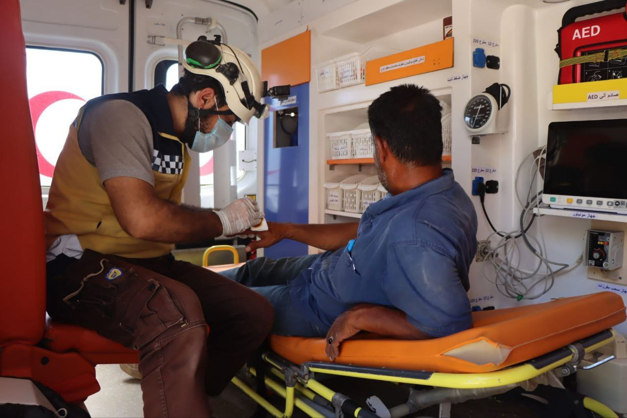 إصابة سبعة مدنيين بحادثي سير ف...