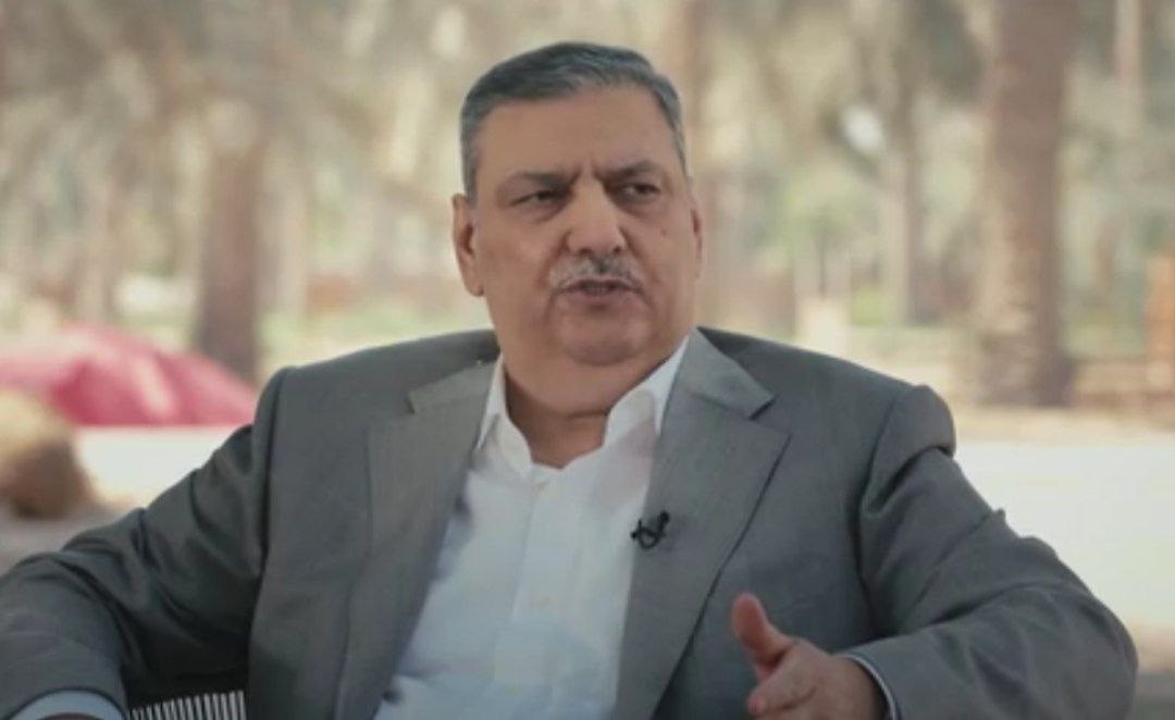 "رياض حجاب": حل الأزمة السورية...