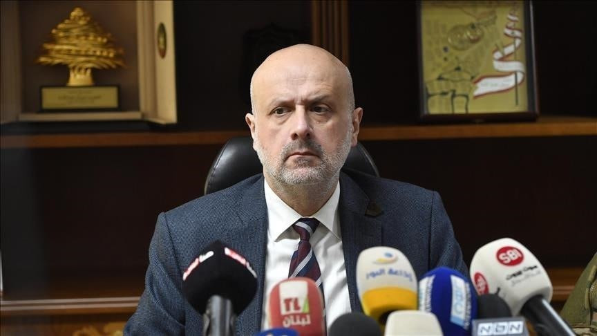 وزير الداخلية اللبناني يوجه بز...