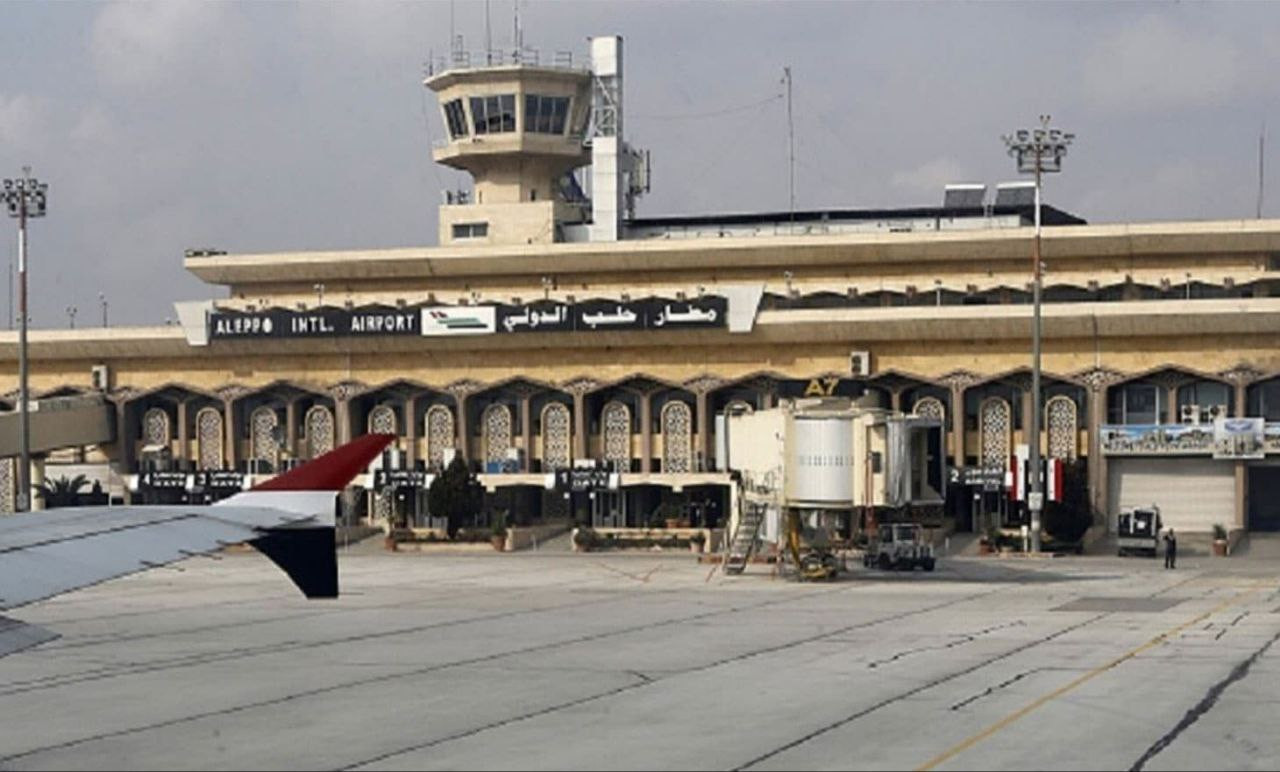 لأول مرة.. إسرائيل تعلن استهداف مطاري دمشق وحلب وتتوعد بالمزيد